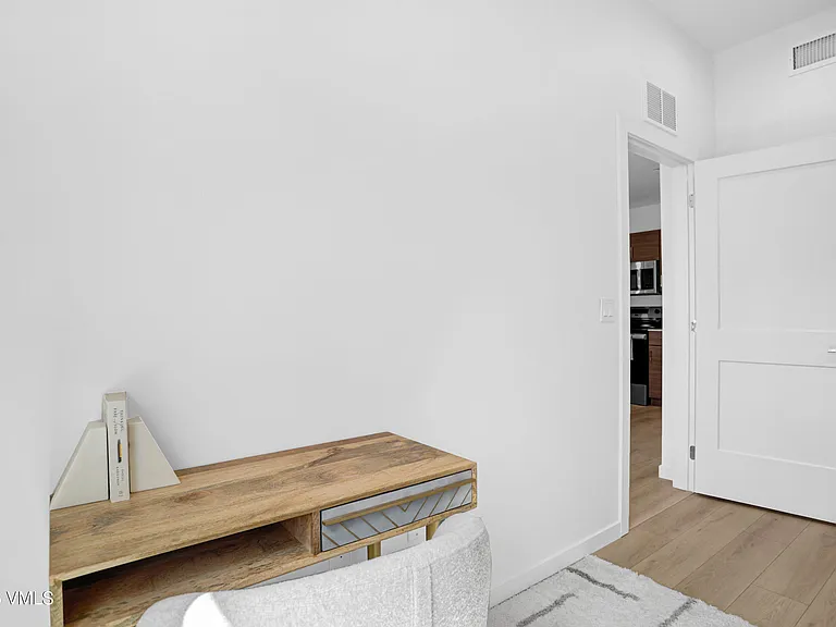 1200 Capitol St #201 — Photo 21