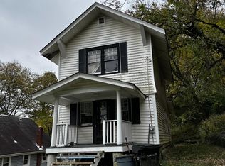 1917 Brinkmeier Ave, Cincinnati, OH 45225