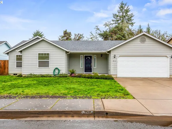2111 Ash Ave, Cottage Grove, OR 97424