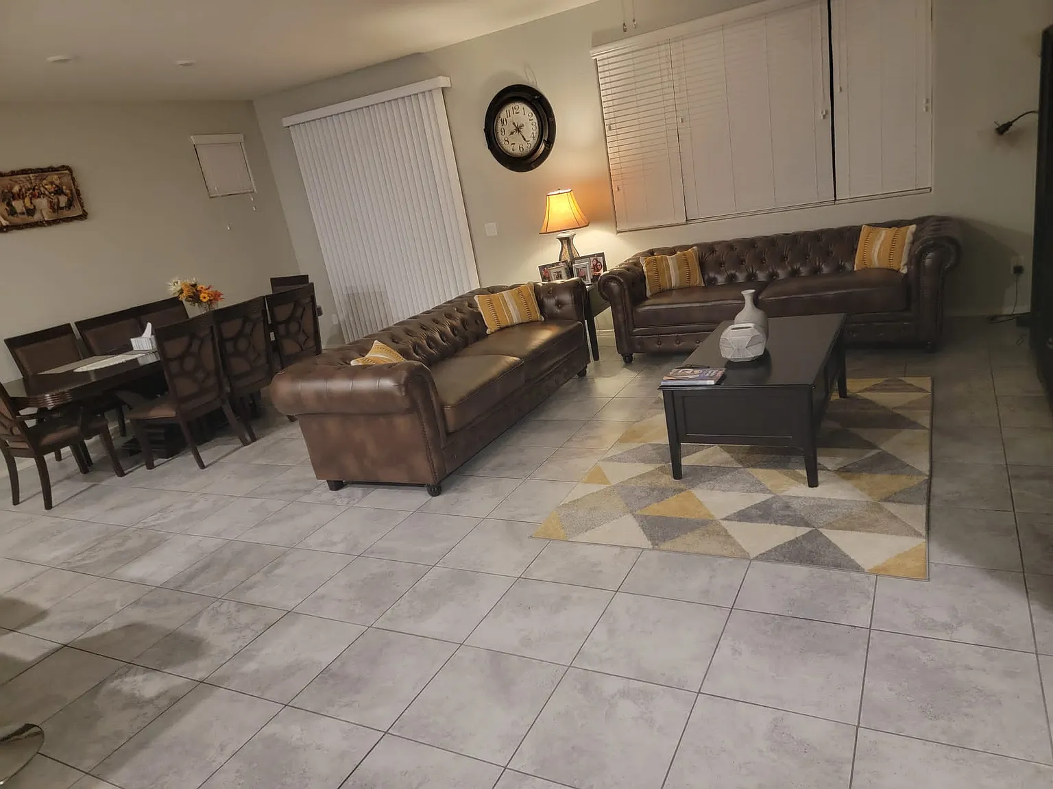 4 bed, 2267 sqft, $2,850 — Photo 2