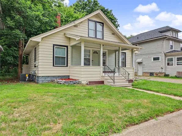 2102 Forest Ave, Lansing, MI 48910