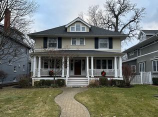 1023 Greenwood Ave, Wilmette, IL