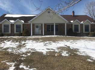 100 Freymuth Ln, Lake Saint Louis, MO 63367