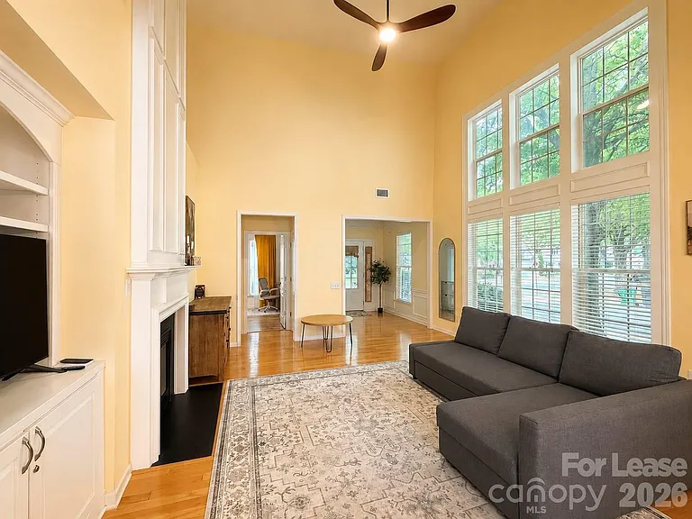 3306 Darlington Rd — Photo 3