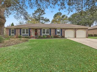 8465 Yorkshire Ln, North Charleston, SC 29406