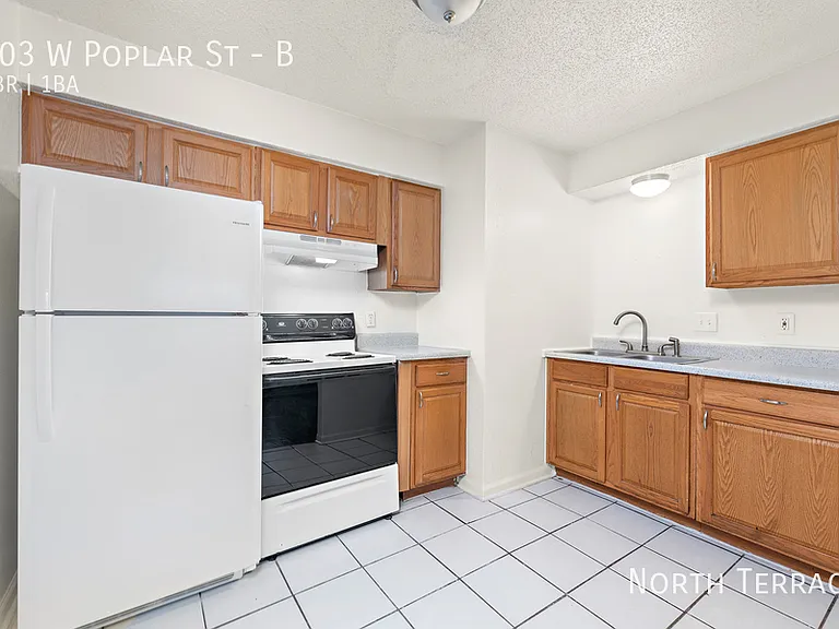 Poplar Place — Photo 27
