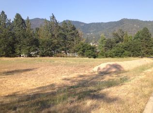 2400 NW Highland Ave, Grants Pass, OR