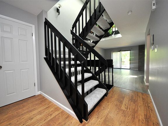 4th image of 1831 Tawny Ash Dr