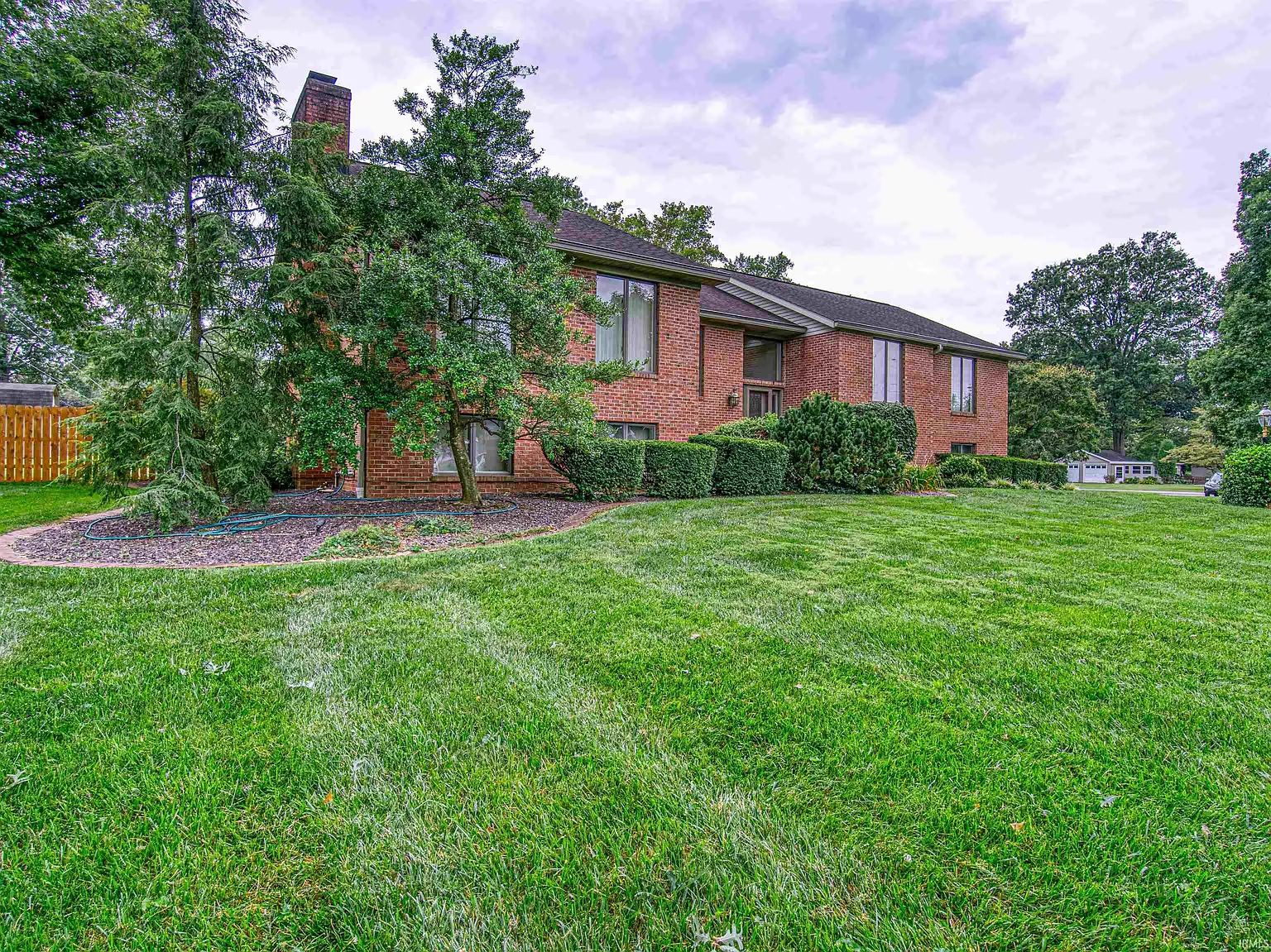 5801 Washington Ave photo 1