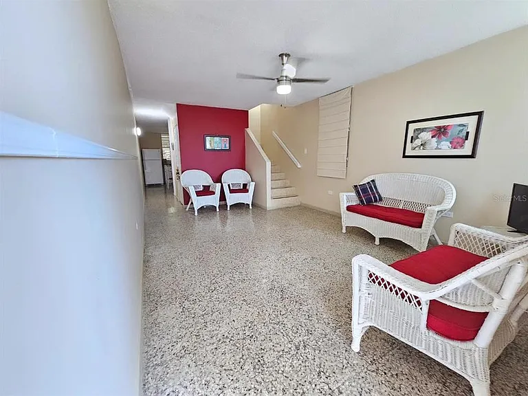 calle 6 Villa El Encanto #G 74 — Photo 4