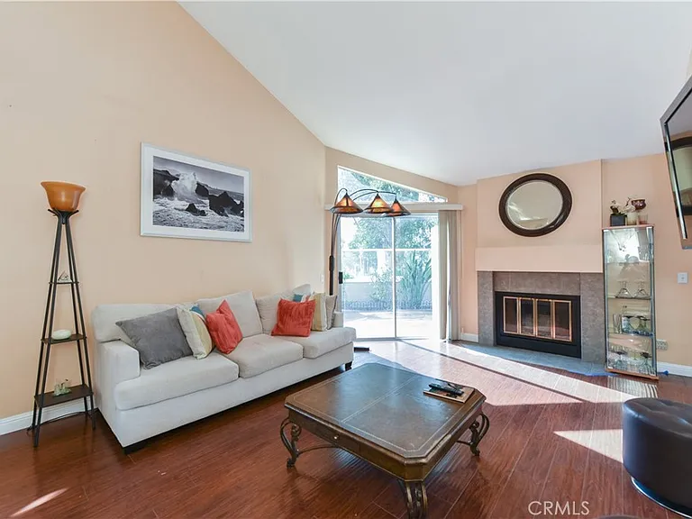 145 Stanford Ct #35 — Photo 6