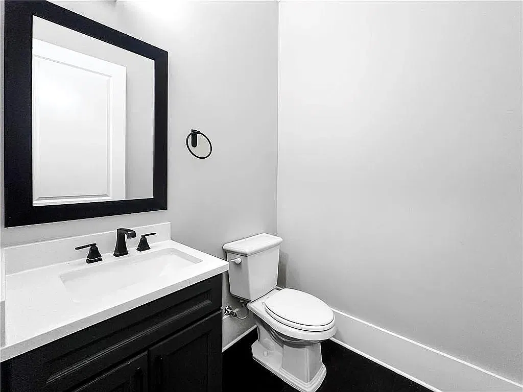 4 bed, 3.5 bath, 2238 sqft, $4,000 — Photo 4