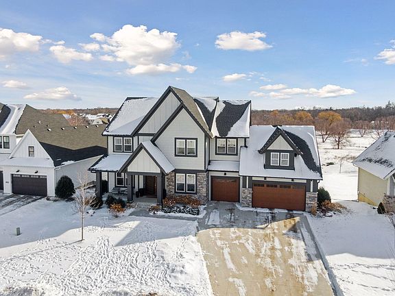 3rd image of 25025 Bentgrass Way