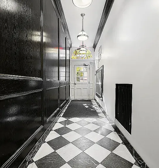 321 W 11th St #14K — Photo 8
