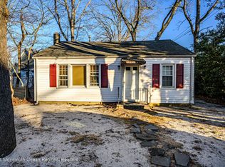 11 Holly Rd, Brick, NJ 08723