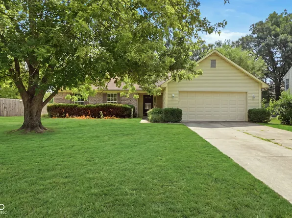 571 Port Dr, Avon, IN 46123