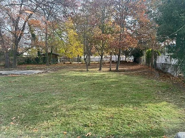 146-43 Bayside Avenue photo 1
