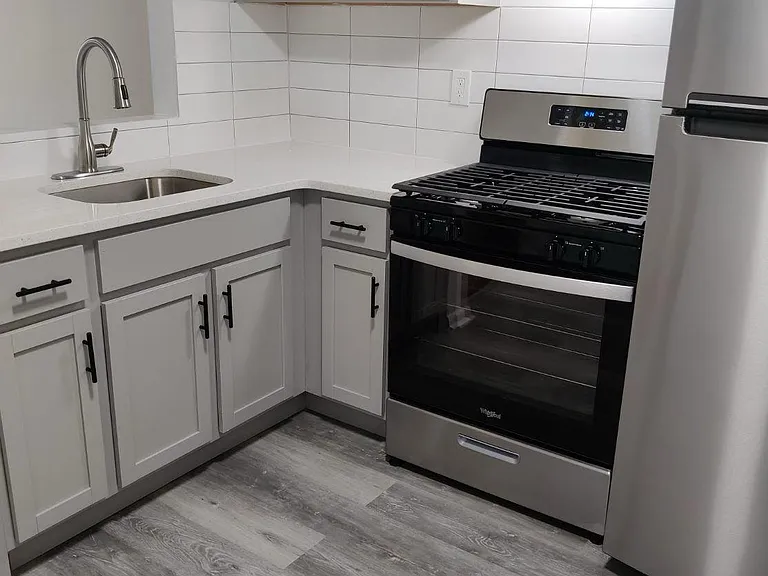 475 Park Ave #A3 — Photo 2