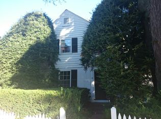 37 Hedge Rd, Brookline, MA 02445