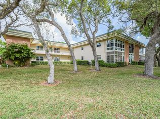 6 Vista Gardens Trl APT 205, Vero Beach, FL 32962