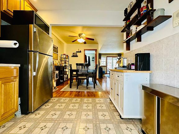2nd image of 25-12 38th St #3