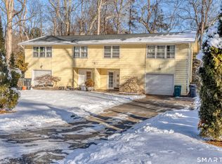 18 Fernwood Ln, Cheshire, CT 06410