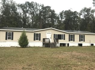 902 SW Spruce Rd, Fort White, FL 32038