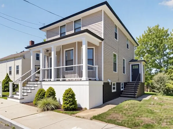 4 Norwell St, Dartmouth, MA 02748