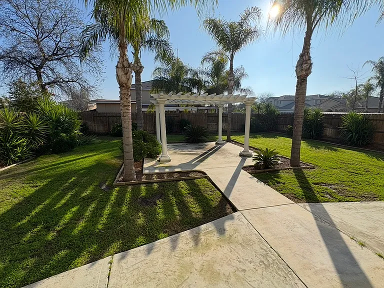 3235 W Elowin Ave — Photo 19