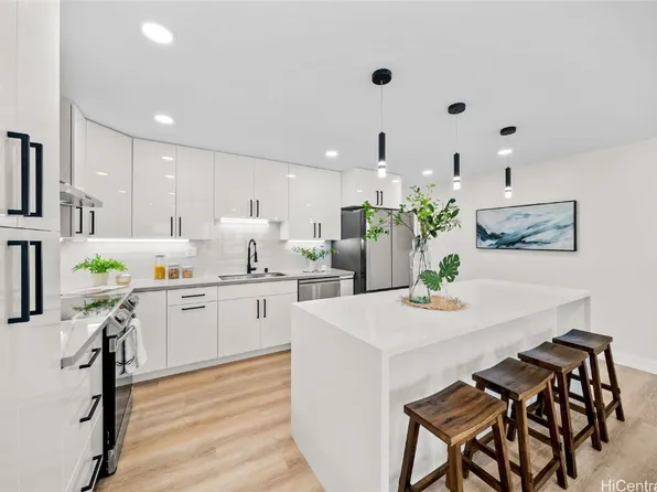 745 18th Ave, Honolulu, HI 96816