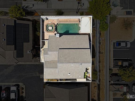 3rd image of 3625 Bernard St Unit 19