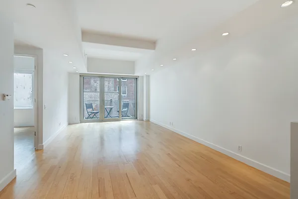 Sold by Level Group | media 1