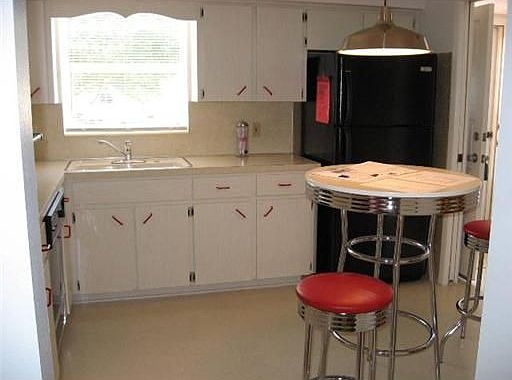 Interior Dining & Entrance