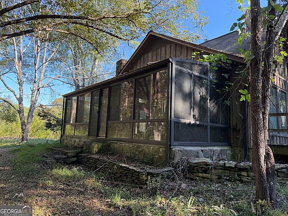 2nd image of 8679 Pea Ridge Rd