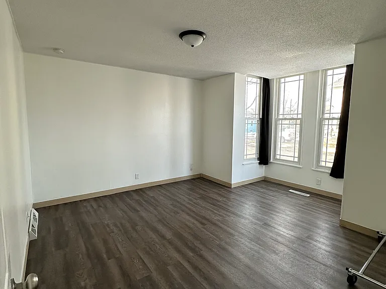 1019 White Bear Ave N #1 — Photo 20