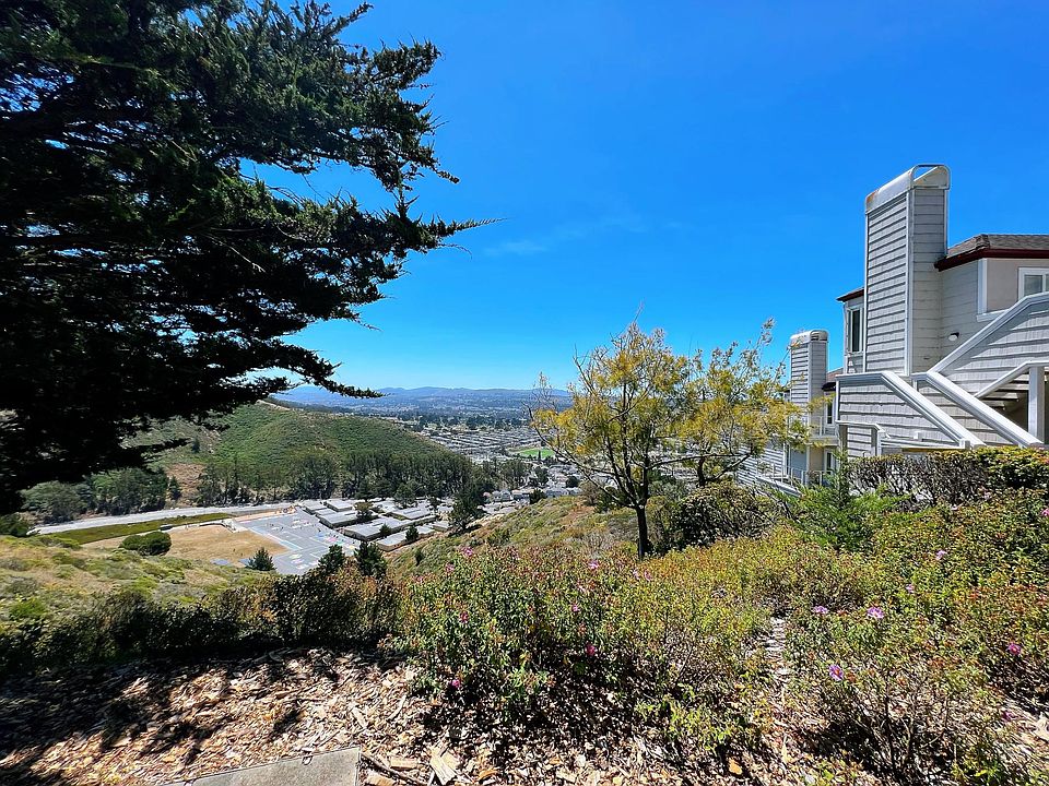 1st image of 565 Mountain View Dr APT 3