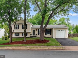 13626 Old Dairy Rd, Herndon, VA 20171