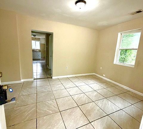5th image of 217 Sharpe Rd