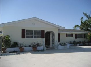 7951 W Lake Dr, Lake Clarke Shores, FL 33406