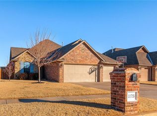 11725 SW 15th Ter, Yukon, OK 73099