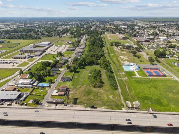 5731 Westbank Expy, Marrero, LA 70072
