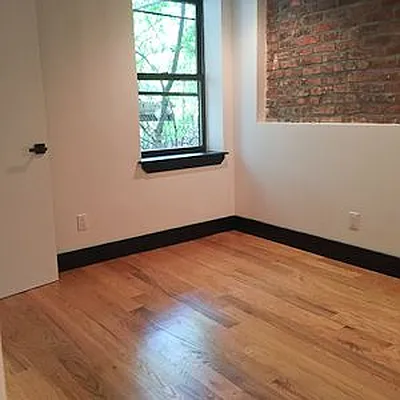 Rented by Nooklyn NYC LLC | media 66