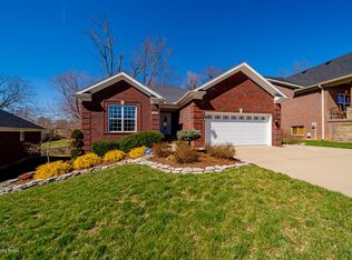 323 Deep Creek Dr, Shepherdsville, KY 40165