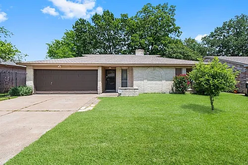 9718 Shady Tree Ln Photo 1