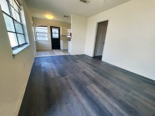 6209 Cavalcade St APT B, Houston, TX 77026