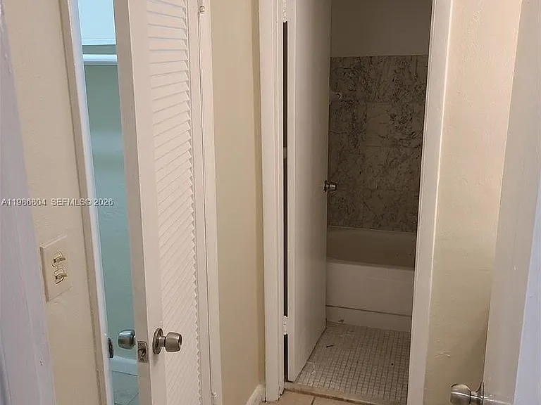 140 Royal Palm Rd #107 — Photo 9