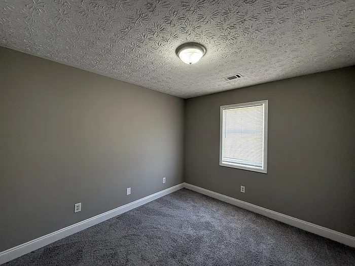 289 Westchester Dr #1 — Photo 8