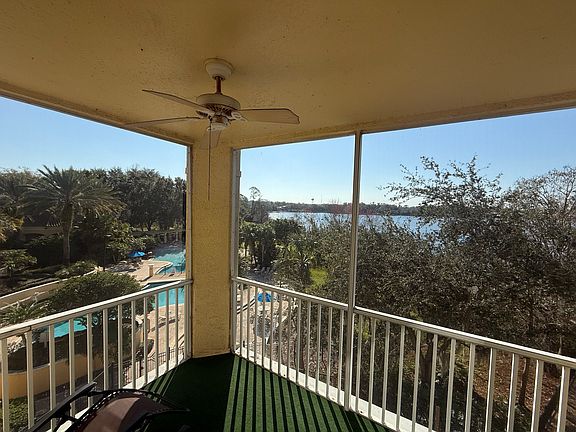 Just another day in paradise