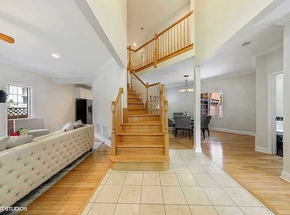 2nd image of 237 S Catherine Ave