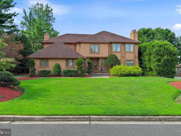 29 Fairhaven Dr, Cherry Hill, NJ 08003
